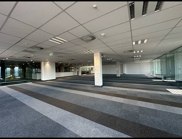 11,400M² OFFICE FOR SALE IN CENTURION CENTRAL